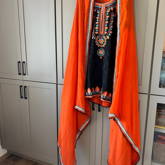 Punjabi/Indian/ Pakistani Salwar Kameez, Lehenga Choli, Pant Suit, Anarkali - Picture 9 of 9